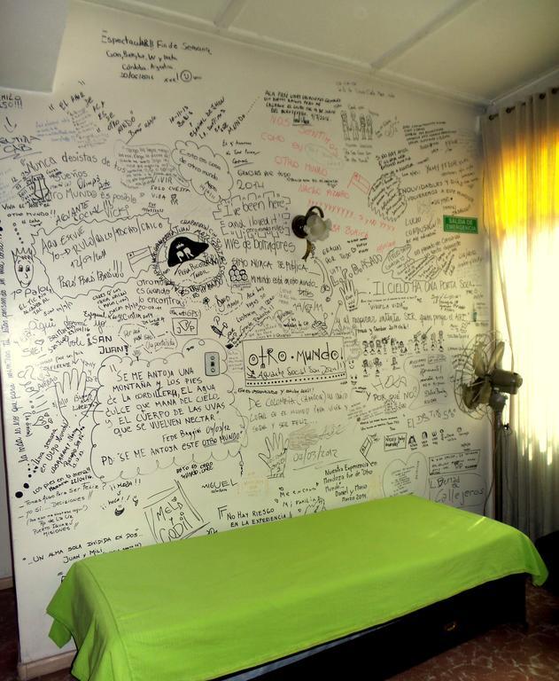 Hostel Otro Mundo Capdevila Exterior photo