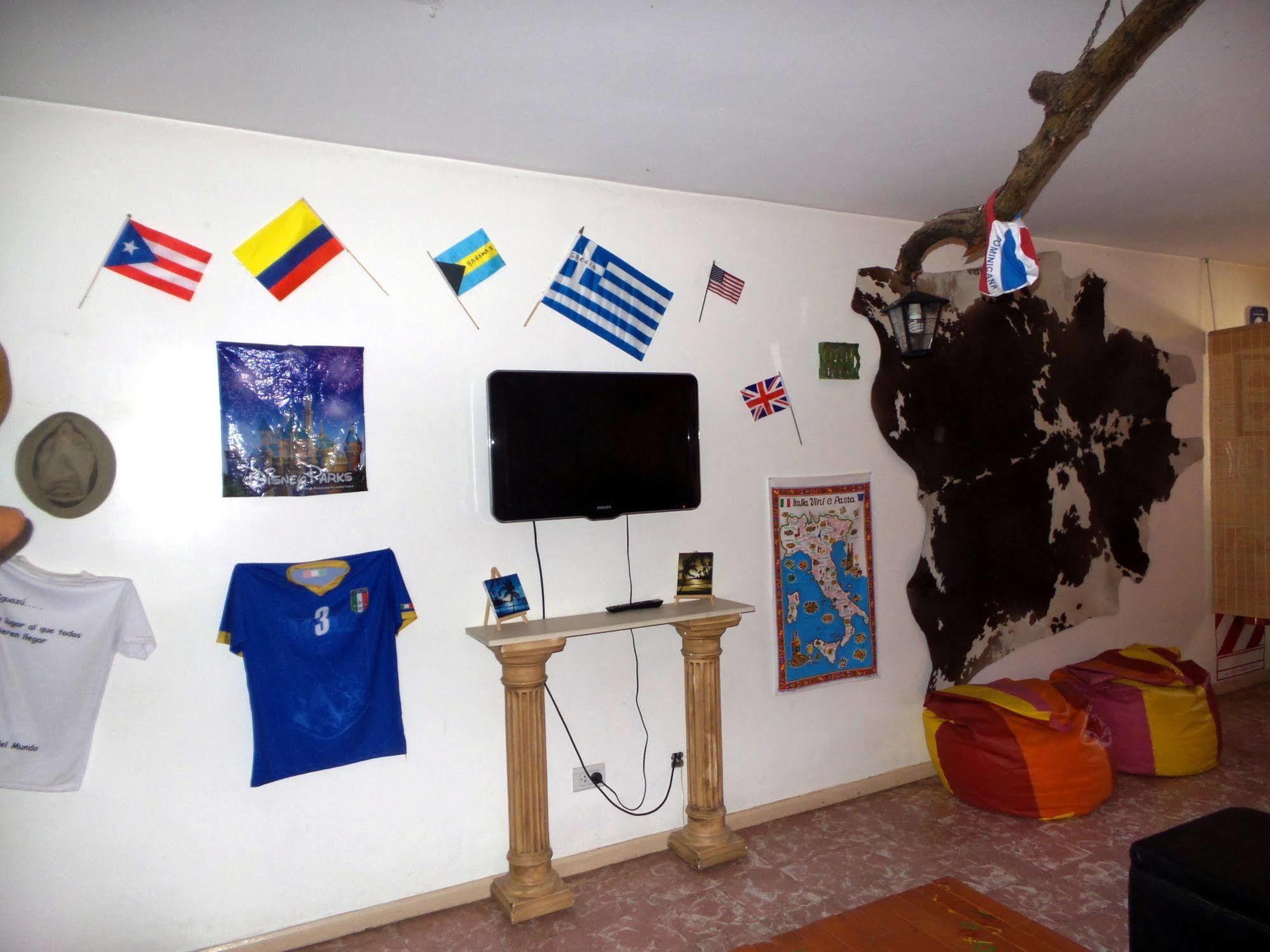 Hostel Otro Mundo Capdevila Exterior photo